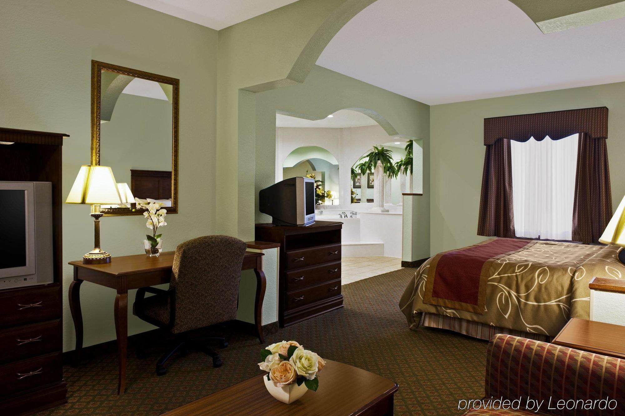 Best Western Plus Bradbury Inn And Suites Waycross Bilik gambar
